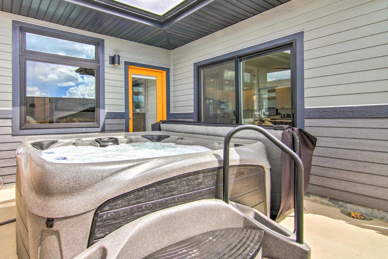 Modern Bozeman Family Townhome With Hot Tub! Exterior photo